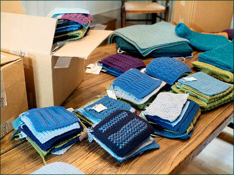 Samples, Reversible Knitting Stitches by Moira Ravenscroft & Anna Ravenscroft, Wyndlestraw Designs
