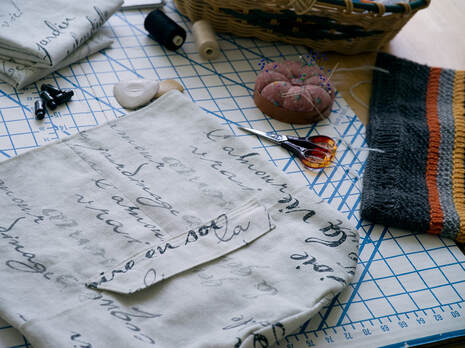 Lining fabric & pockets, Westernesse Bag by Moira Ravenscroft, Wyndlestraw Designs